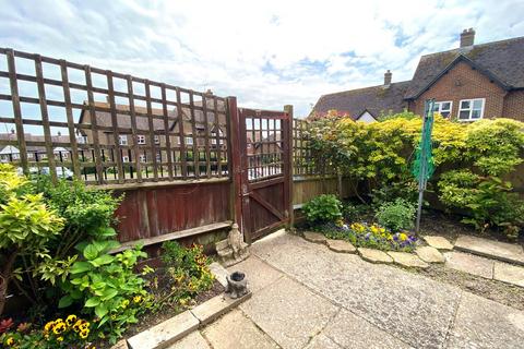 2 bedroom retirement property for sale, Rotherfield Avenue, Bexhill-on-Sea, TN40