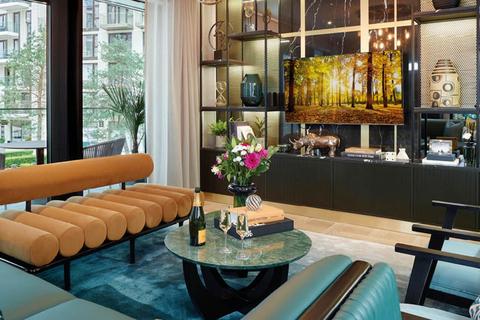 Saffron Gardens, London Dock, Virginia Street, London, E1W