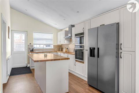 77 Pinks Hill, Swanley, BR8 8NN