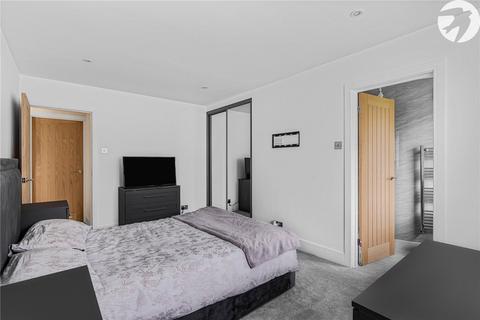 77 Pinks Hill, Swanley, BR8 8NN