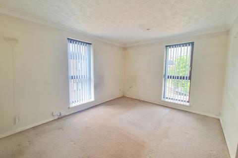 1 bedroom flat for sale, Bycliffe Mews, Pelham Road, Gravesend, Kent, DA11