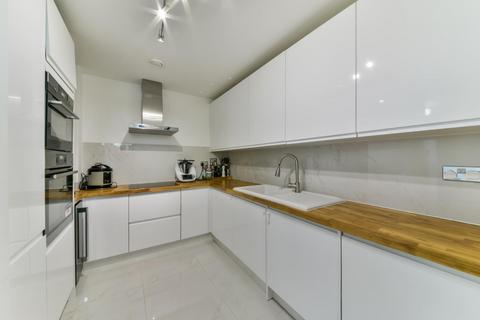 3 bedroom apartment for sale, Heron Place, Bramwell Way, London, E16