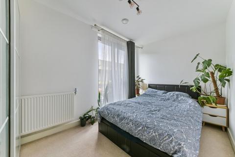 3 bedroom apartment for sale, Heron Place, Bramwell Way, London, E16