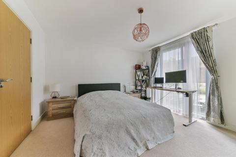 3 bedroom apartment for sale, Heron Place, Bramwell Way, London, E16