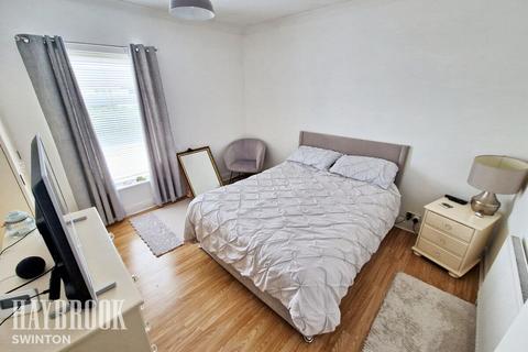 3 bedroom end of terrace house for sale, Dearne Road, Bolton upon Dearne