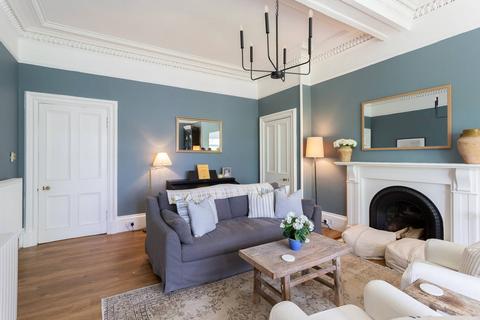 Flat B, Alcombe Ewanfield, Crieff, PH7 3DA