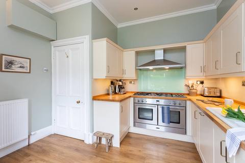 Flat B, Alcombe Ewanfield, Crieff, PH7 3DA