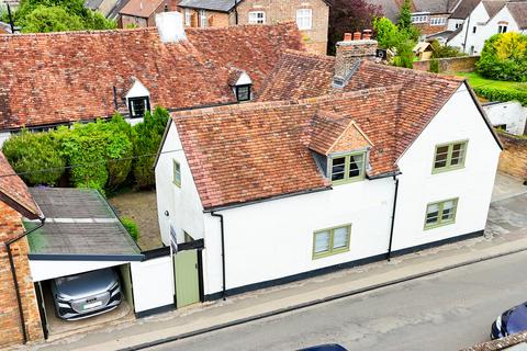 3 bedroom property for sale, Brill, Buckinghamshire