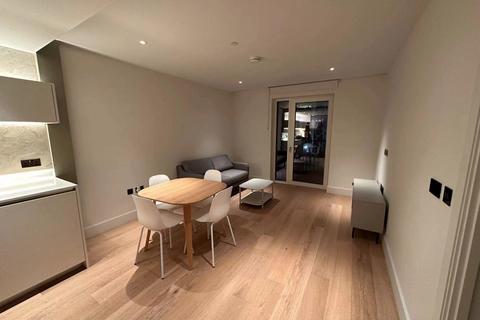 1 bedroom apartment to rent, Cassini Apartments, Cascade Way, London