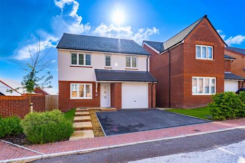 4 bedroom detached house for sale, De Clare Gardens, Caerphilly, CF83 2WD