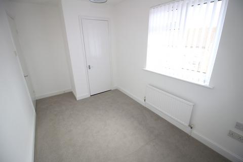 3 bedroom detached house to rent, Hillside Park, Westbury