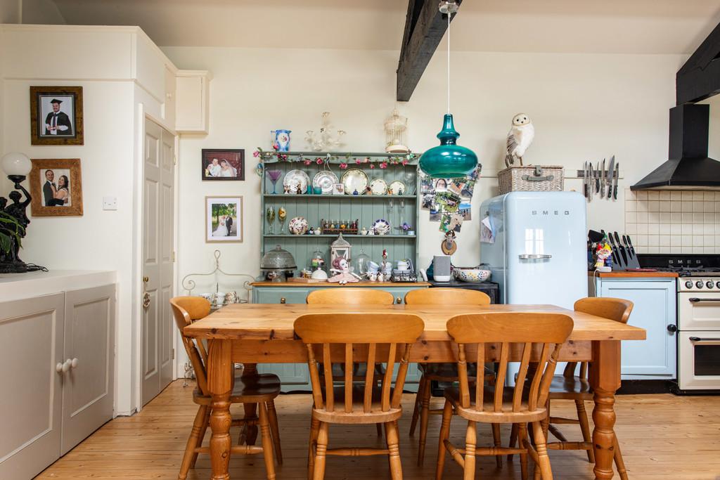 Kitchen/family room