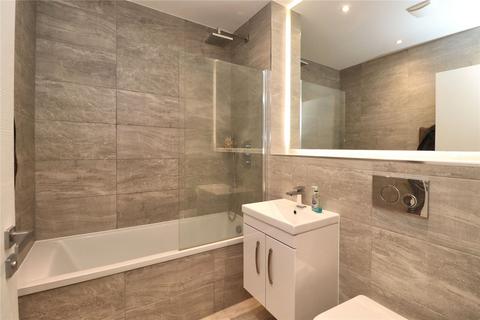 2 bedroom flat for sale, River Court, Surrey GU21