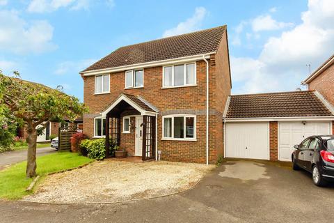 4 bedroom link detached house for sale, Hornbeam Close, Wellingborough NN8