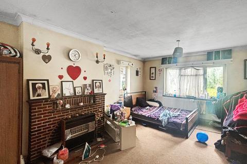 3 bedroom bungalow for sale, Brightlingsea Road, Thorrington, Colchester, CO7