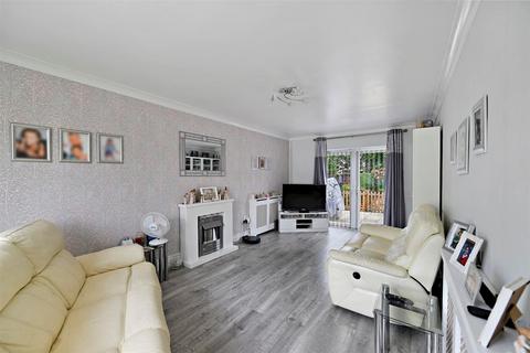 3 bedroom end of terrace house for sale, Maybury Road, Essex