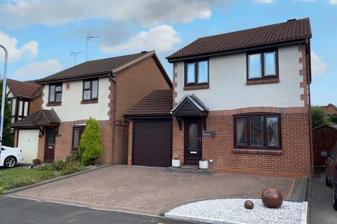 3 bedroom detached house for sale, Heron Drive, Uttoxeter