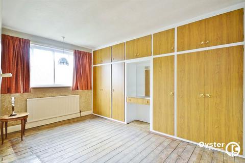 3 bedroom end of terrace house for sale, Milton Grove, London, N11