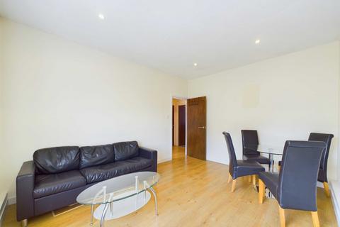 2 bedroom flat for sale, Ellington House, Borough