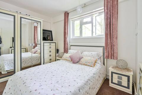 3 bedroom flat for sale, Nelson Square, Southwark, London, SE1