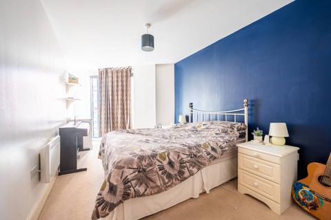 1 bedroom flat to rent, Webber Street, Southwark, London, SE1