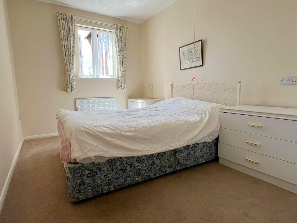 Bed 1