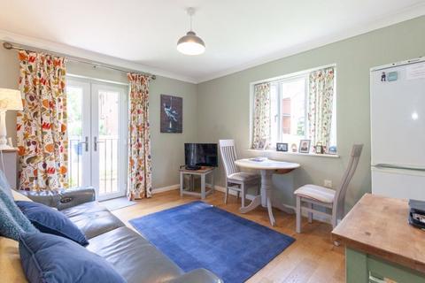 1 bedroom apartment for sale, Eynsham Road, Farmoor OX2