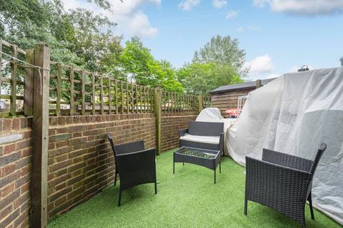 2 bedroom flat for sale, Lubbock Street, New Cross, London, SE14