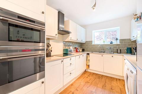7 Cedar Walk, Kenley, CR8 5JL