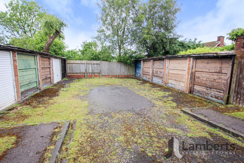 Garage En Bloc (far