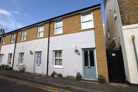 2 bedroom terraced house for sale, Walmer