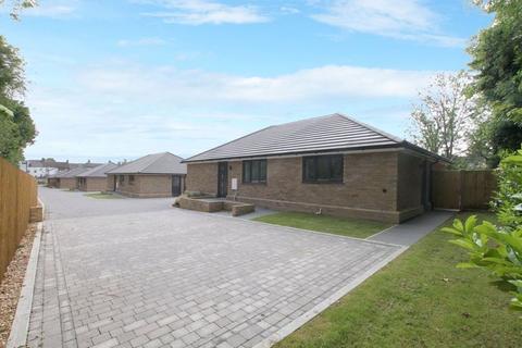 3 bedroom detached bungalow for sale, Walmer