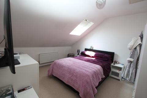 2 bedroom penthouse for sale, Alexandra Court, Coronation Close, Hoole, Chester, CH2