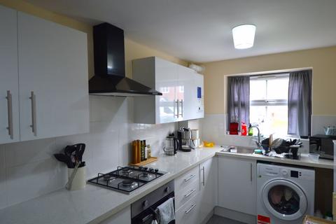 2 bedroom semi-detached house to rent, 16 Dobbs Mill Close, Selly Park B29 7NQ