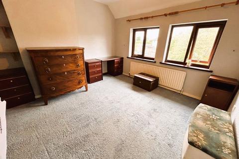 5 Chase Road, Brownhills, Walsall, WS8 6JD