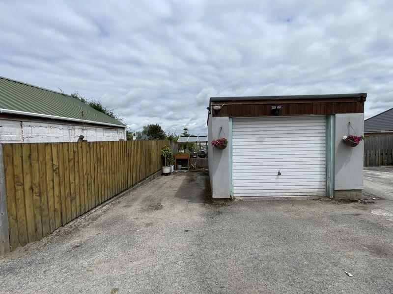 Garage &amp; Parking