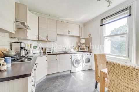 2 bedroom apartment to rent, Cromwell Place, Highgate, London