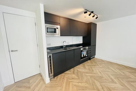 1 bedroom apartment to rent, Briggate, West Yorks LS1