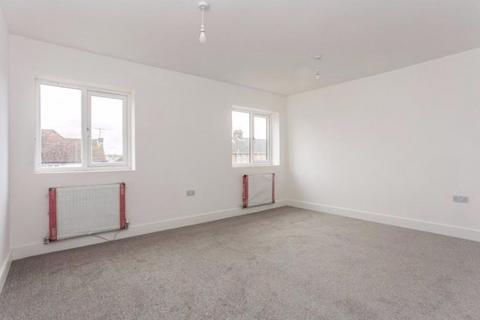 4 bedroom detached house for sale, Wingate Road, Luton