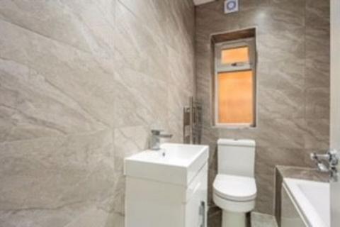 4 bedroom detached house for sale, Wingate Road, Luton