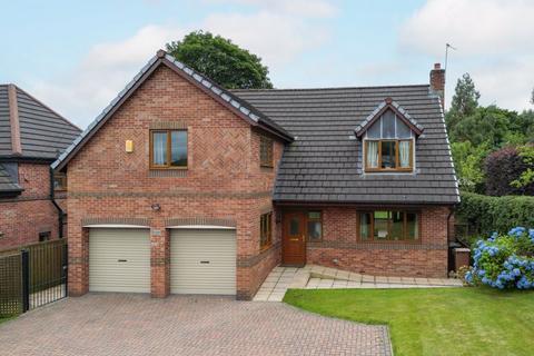 4 bedroom detached house for sale, Shawclough Road, Rochdale OL12 7HL