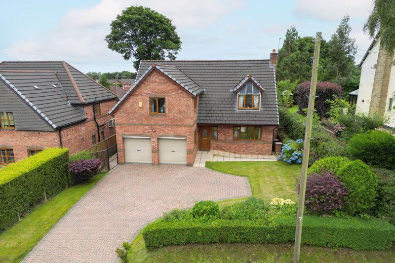 Shawclough Road, Rochdale OL12 7HL 4 bed detached house for sale £495,000