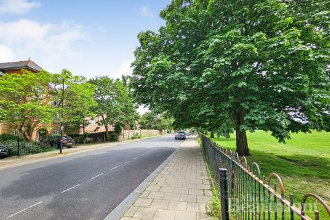 2 bedroom flat to rent, Stainton Road, SE6