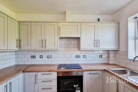 2 bedroom flat to rent, Stainton Road, SE6