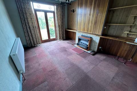 2 bedroom semi-detached bungalow for sale, Harewood Avenue, Northolt