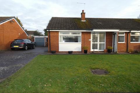 2 bedroom bungalow to rent, The Pike, CW5