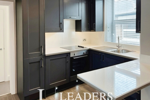 1 bedroom apartment to rent, Windsor Court