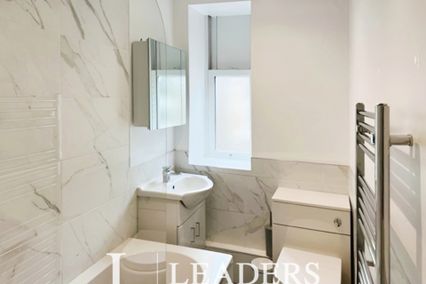 1 bedroom apartment to rent, Windsor Court