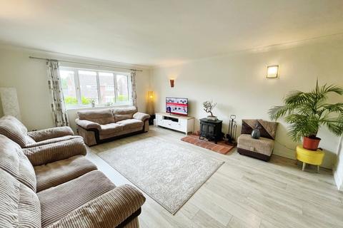4 bedroom detached house to rent, Lombardy Road, Sudbury