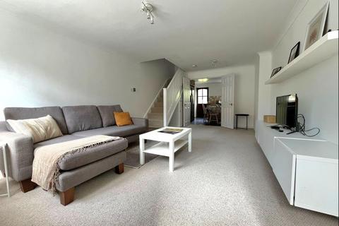 3 bedroom terraced house to rent, Coney Grange, Warfield